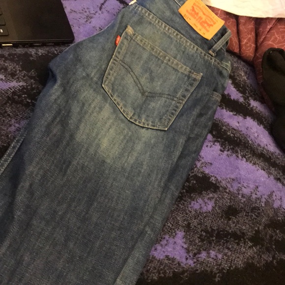 Jeans - Picture 2 of 3